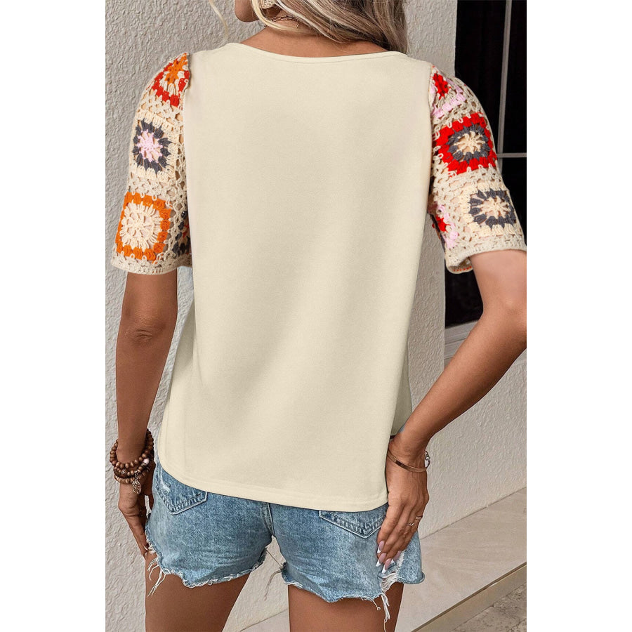 Geometric Round Neck Short Sleeve Blouse Apparel and Accessories