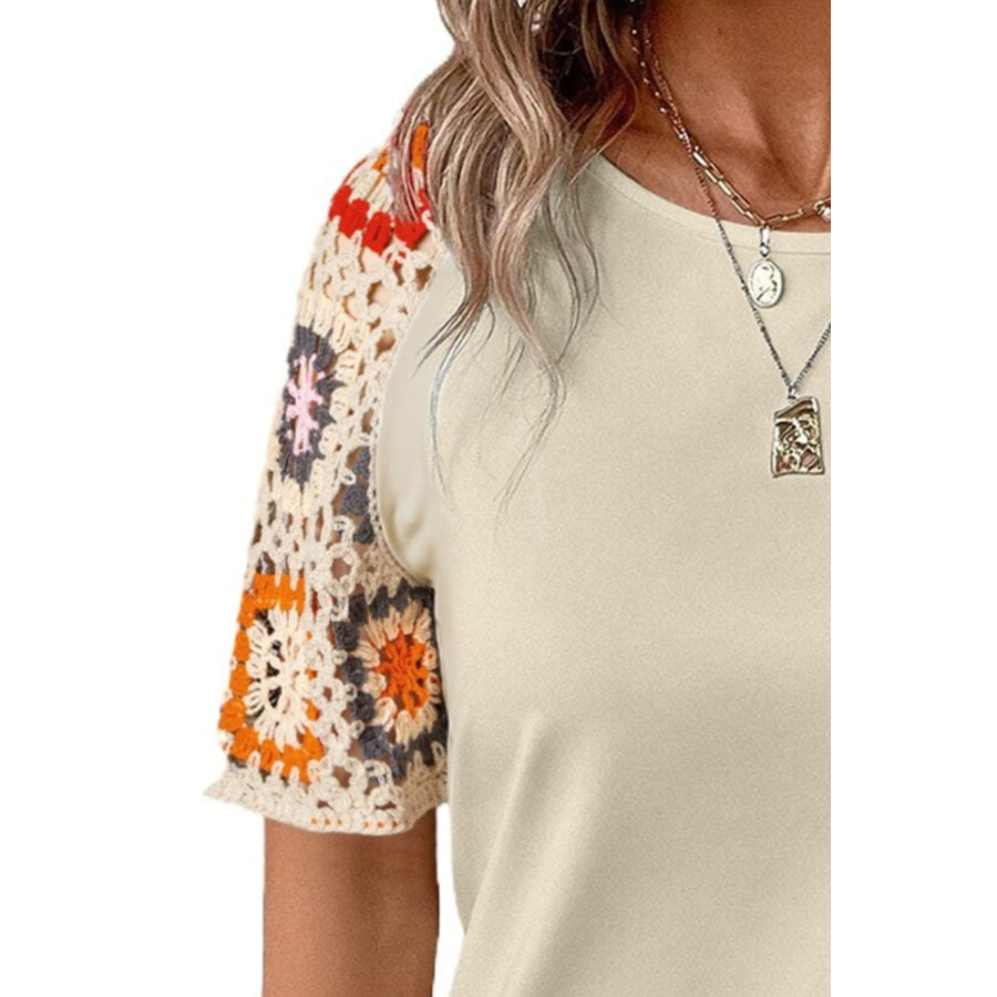 Geometric Round Neck Short Sleeve Blouse Apparel and Accessories