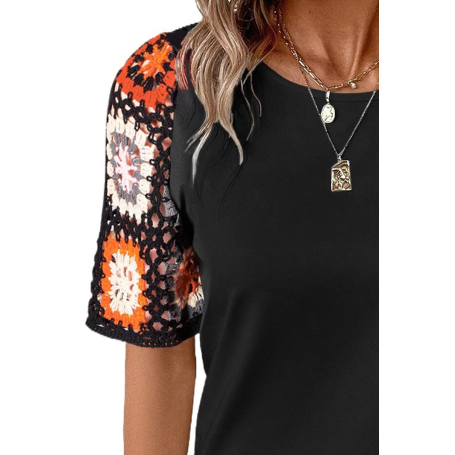 Geometric Round Neck Short Sleeve Blouse Apparel and Accessories