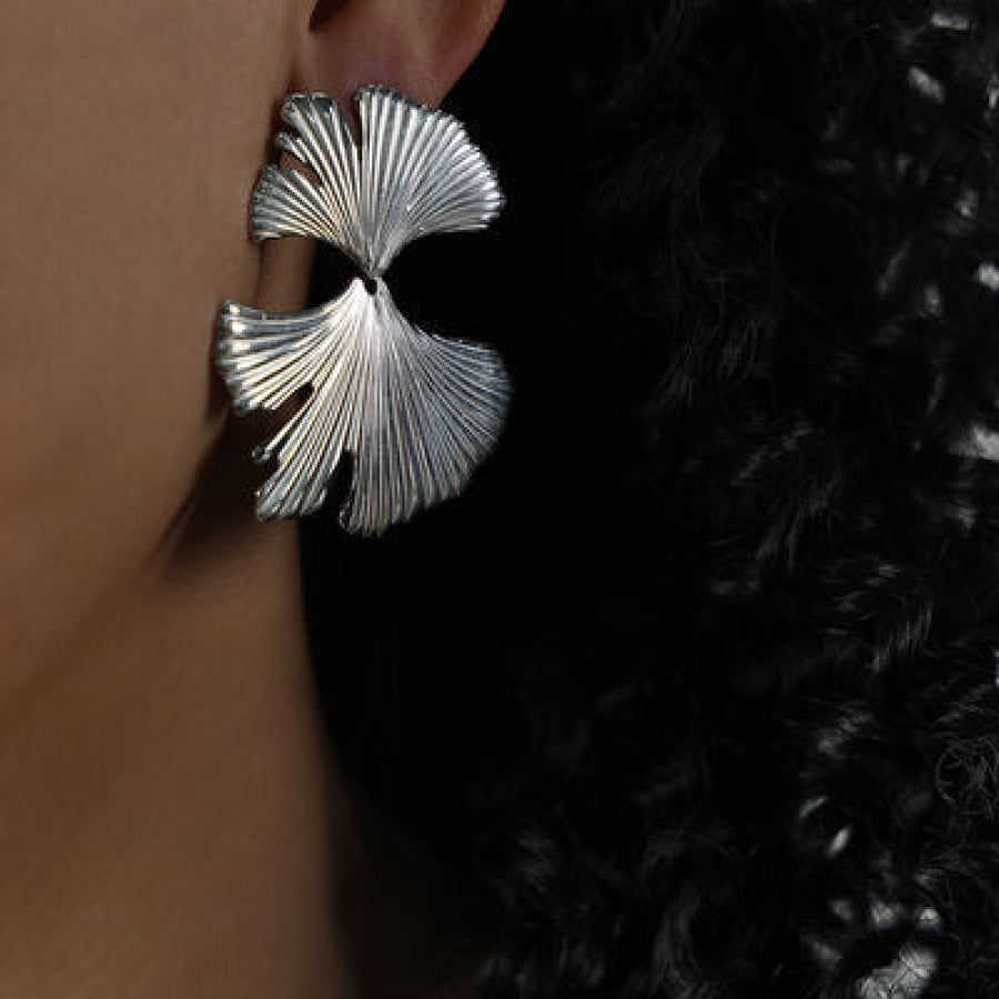 Ginkgo Biloba Design Stud Earrings Clothing