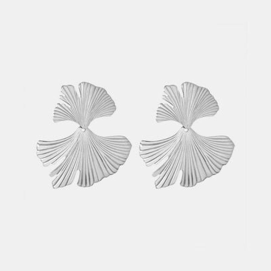 Ginkgo Biloba Design Stud Earrings Silver / One Size Clothing