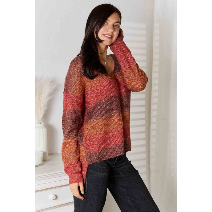 Gradient V-Neck Sweater Clothing