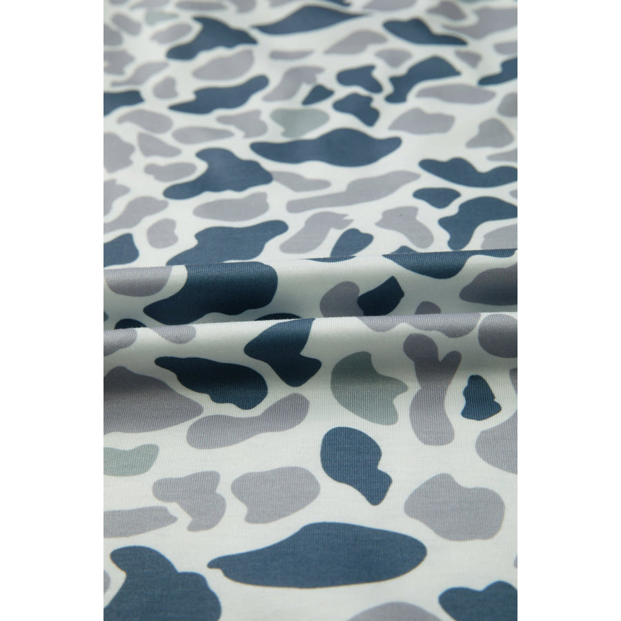 Gray Camouflage Print Single Chest Pocket V Neck Tee Tops/Tops & Tees