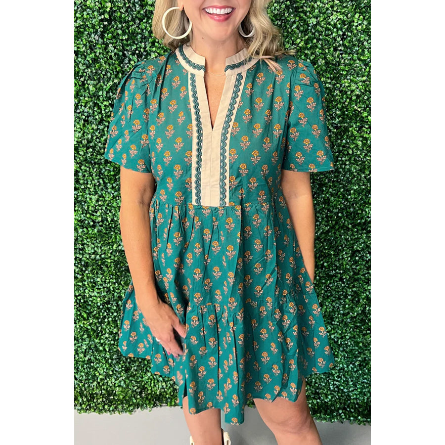 Green Contrast Trim V Neck Short Sleeve Floral Dress Dresses/Floral Dresses