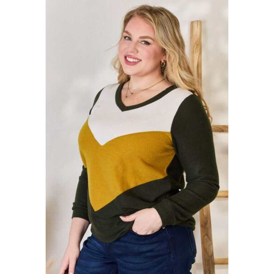 Hailey & Co Full Size Colorblock V-Neck Blouse Clothing