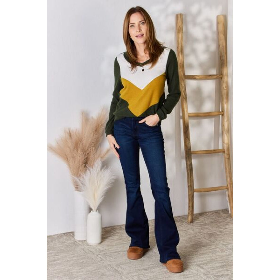 Hailey & Co Full Size Colorblock V-Neck Blouse Clothing