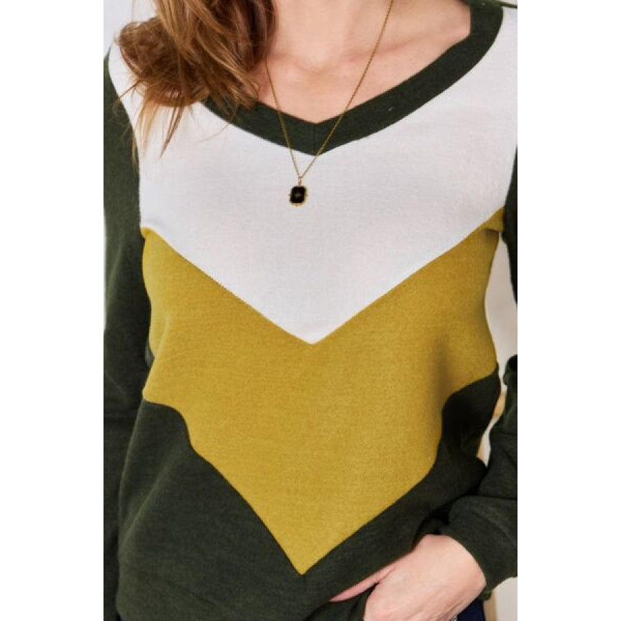 Hailey & Co Full Size Colorblock V-Neck Blouse Clothing