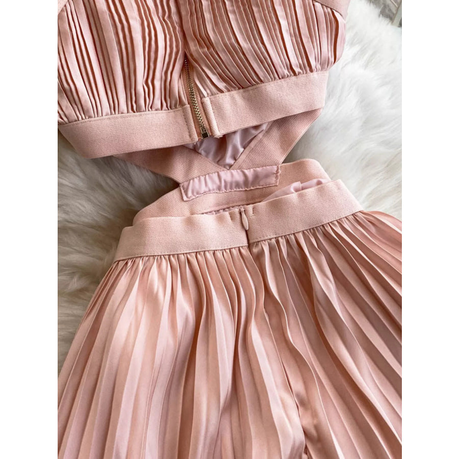 Halter Neck Pleated Maxi Dress Apparel and Accessories