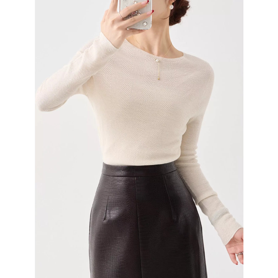 Herringbone Slim Fit Long Sleeve Knit Top White / M Apparel and Accessories