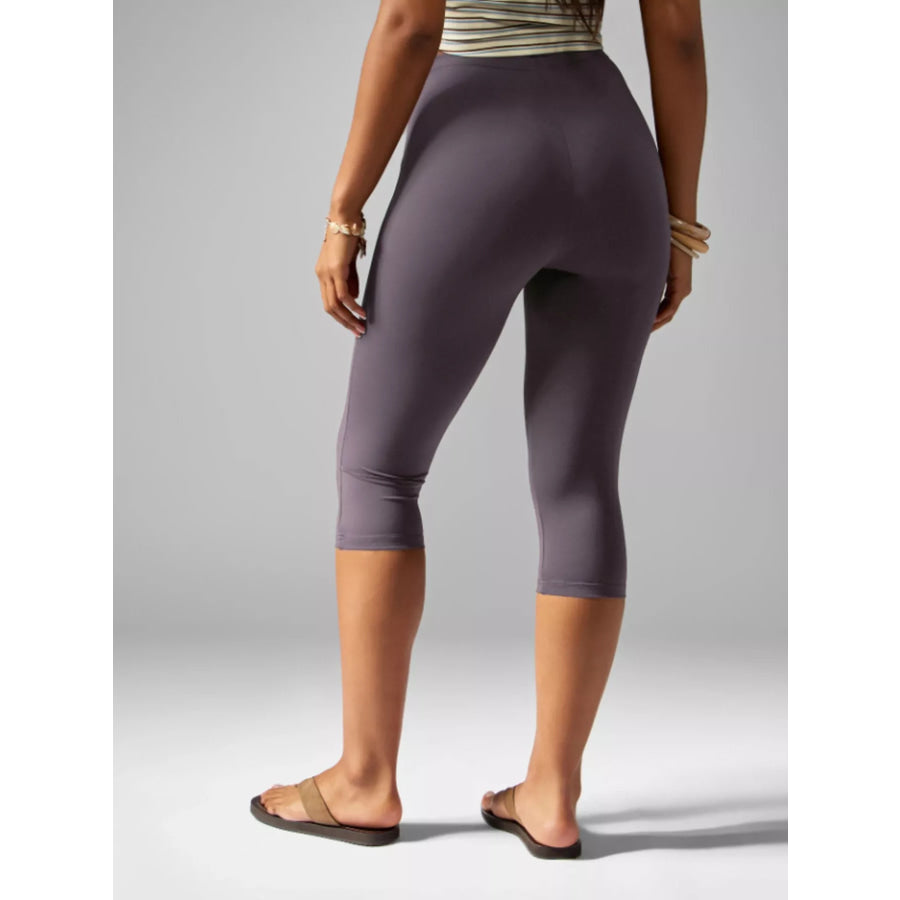 High-Waisted Active Capri Leggings Apparel and Accessories