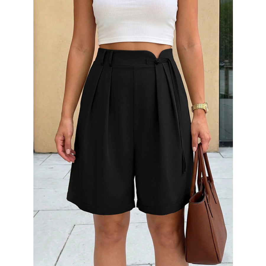 High-Waisted Pleated Shorts Apparel and Accessories