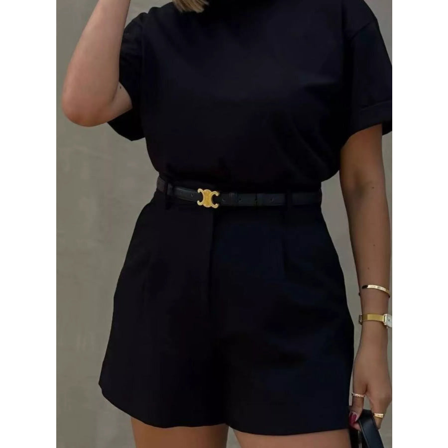 High-Waisted Pleated Shorts Apparel and Accessories