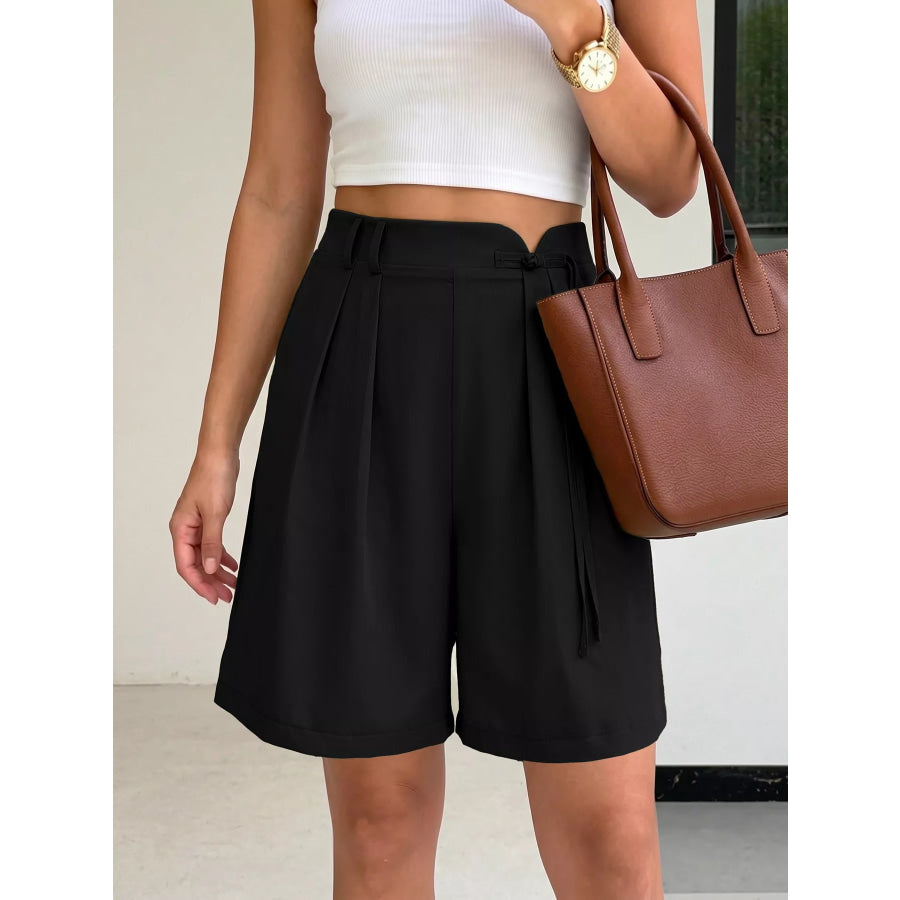 High-Waisted Pleated Shorts Apparel and Accessories