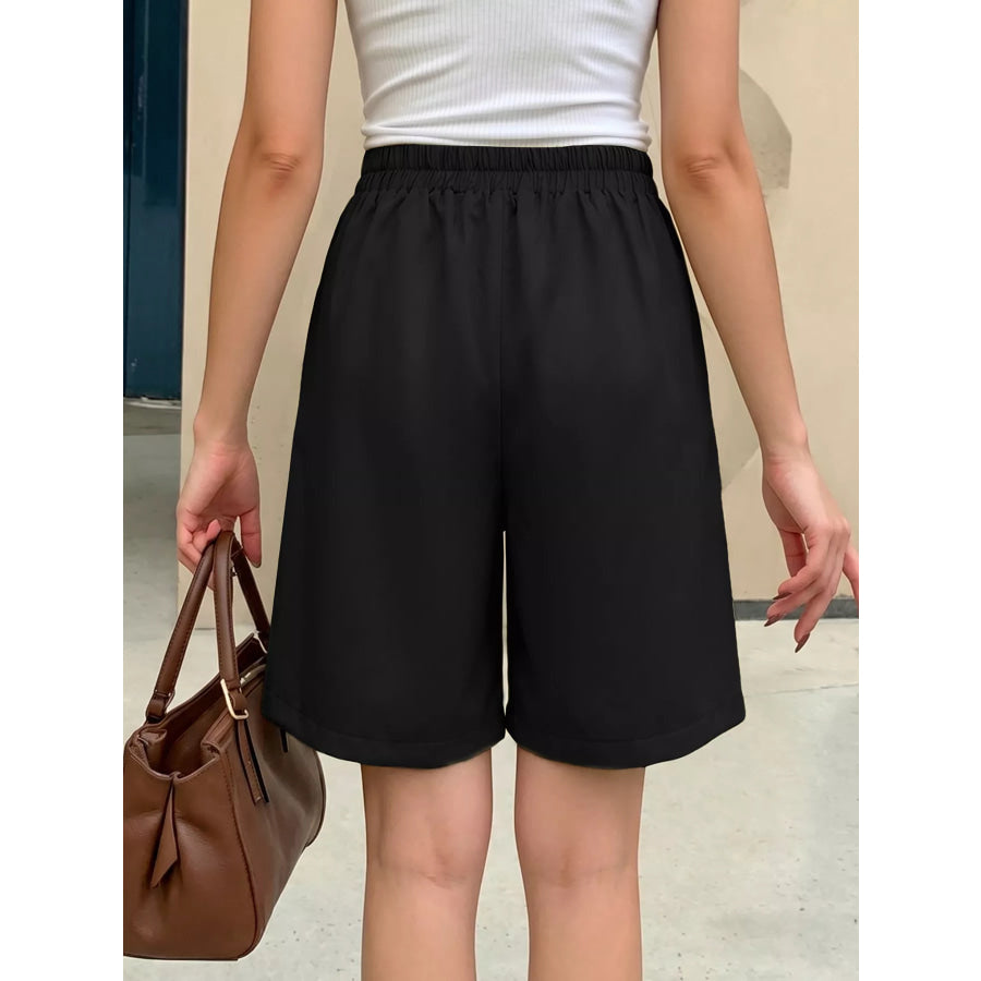 High-Waisted Pleated Shorts Apparel and Accessories