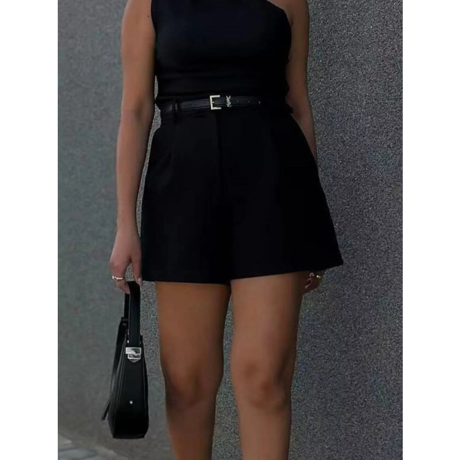 High-Waisted Pleated Shorts Apparel and Accessories