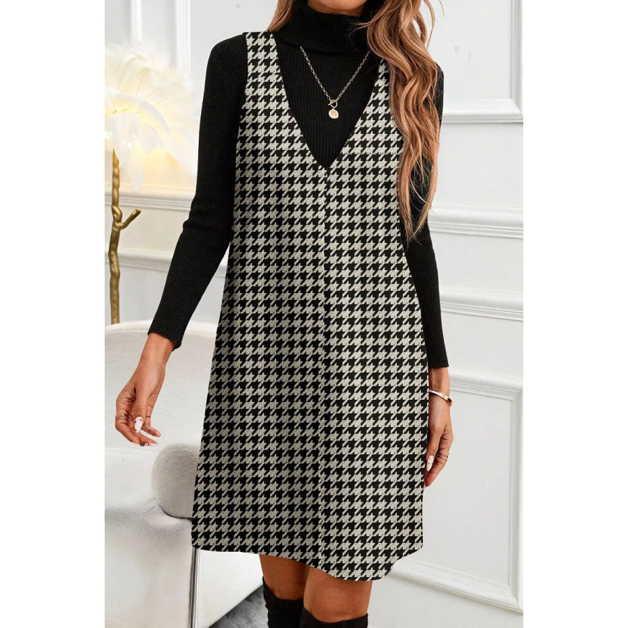 Houndstooth V-Neck Sleeveless Mini Dress Apparel and Accessories