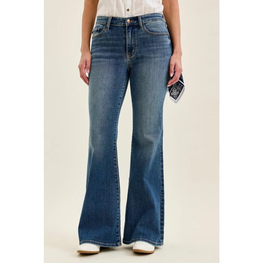 Judy Blue Mid Rise Jaqueline Flare with Triple Needle Back Pkts and Bandana Loop MD / 0(24) Apparel and Accessories