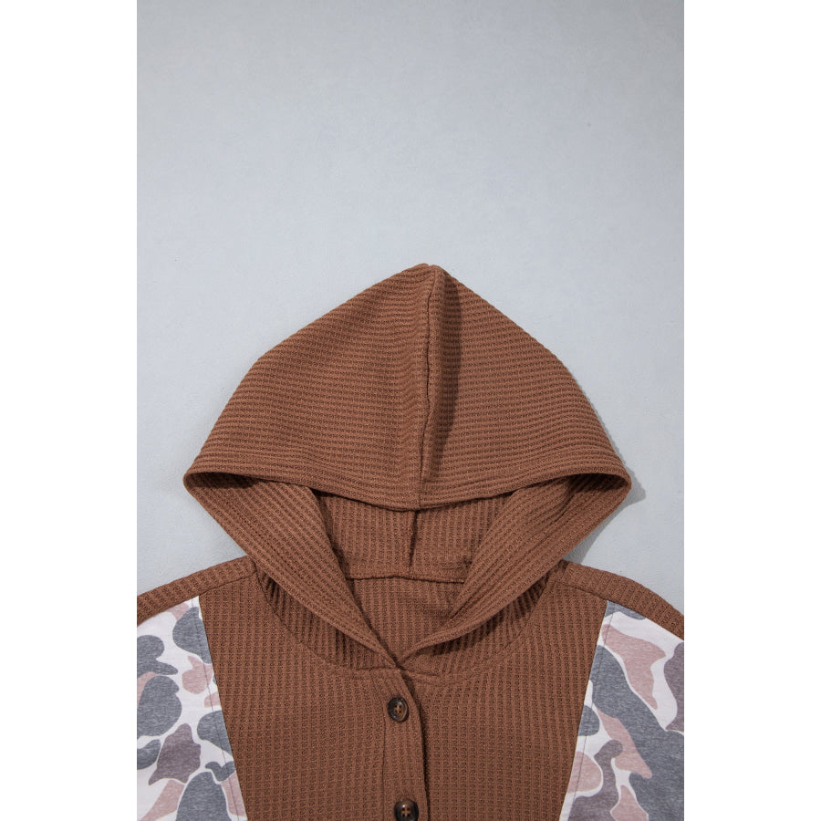 Khaki Camouflage Print Waffled Patchwork Loose Pullover Hoodie Tops/Sweatshirts & Hoodies