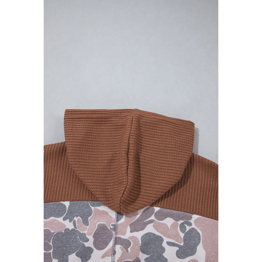 Khaki Camouflage Print Waffled Patchwork Loose Pullover Hoodie Tops/Sweatshirts & Hoodies