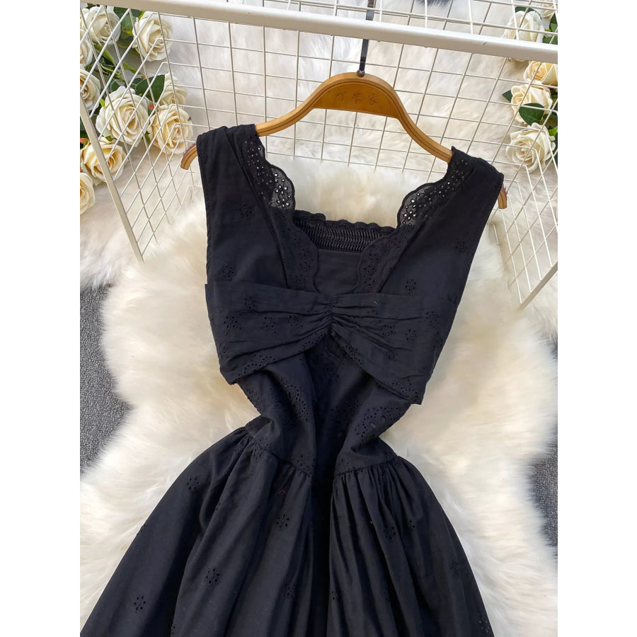 Lace Detail Sleeveless Dress Apparel and Accessories
