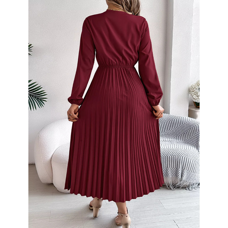 Lace Detail V-Neck Pleated Dress Apparel and Accessories