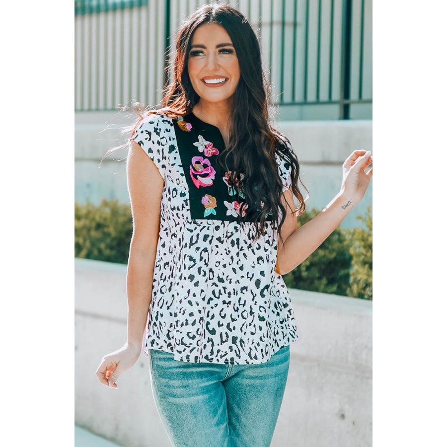 Leopard Notched Neck Short Sleeve Tee Leopard / S