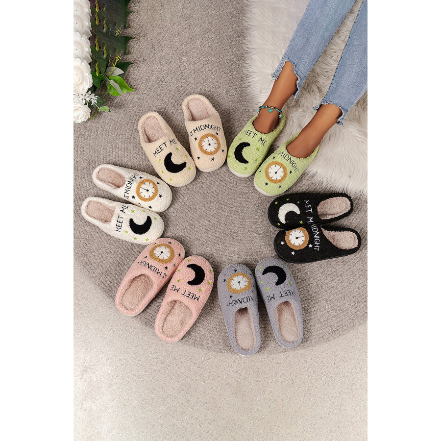 Light Pink Moon &amp; Clock Pattern Fuzzy Home Slippers Shoes &amp; Bags/Slippers