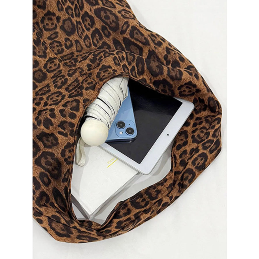 Lightweight Hobo Shoulder Bag Apparel and Accessories