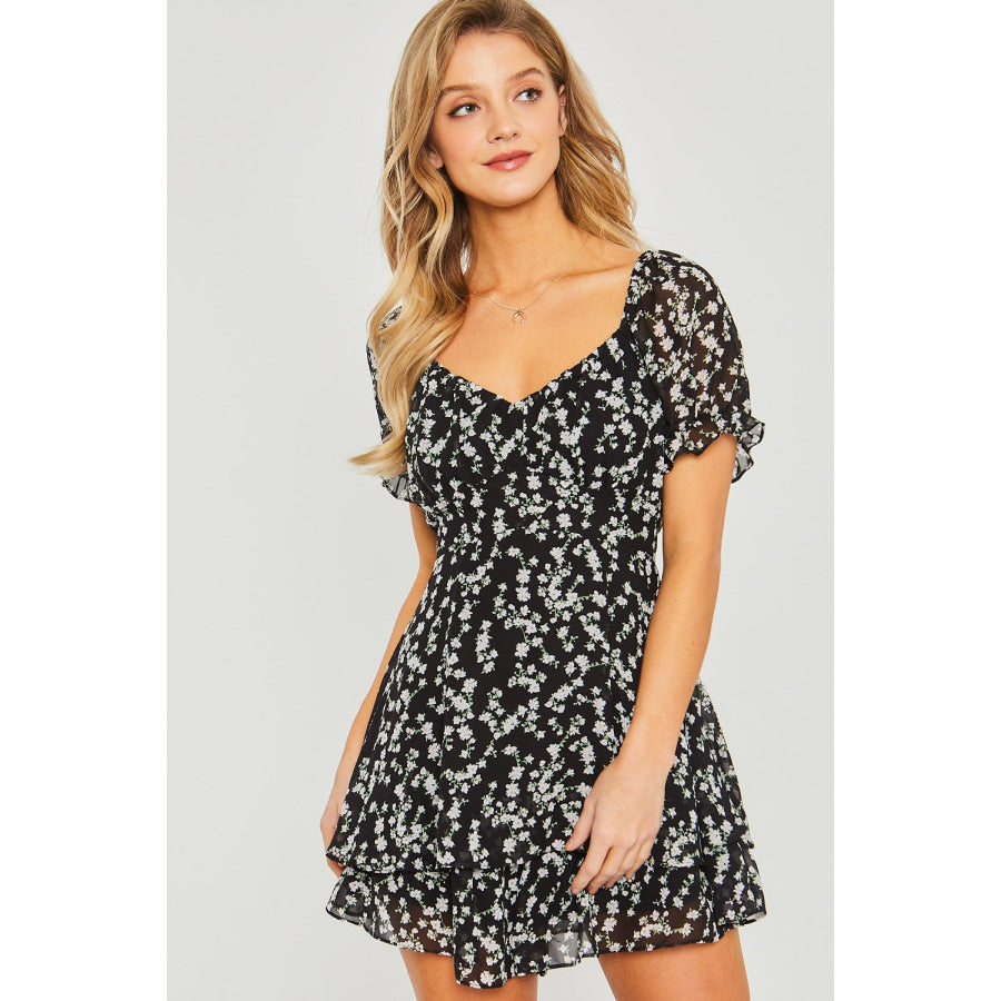 Love Tree Ditsy Floral Short Sleeve Romper Black / S Apparel and Accessories