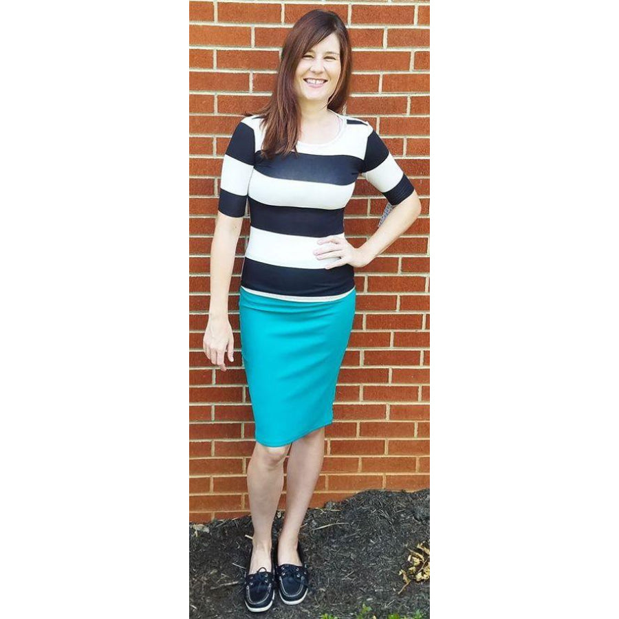 LuLaRoe Gigi XXS / Black/White/Seafoam geo Tops
