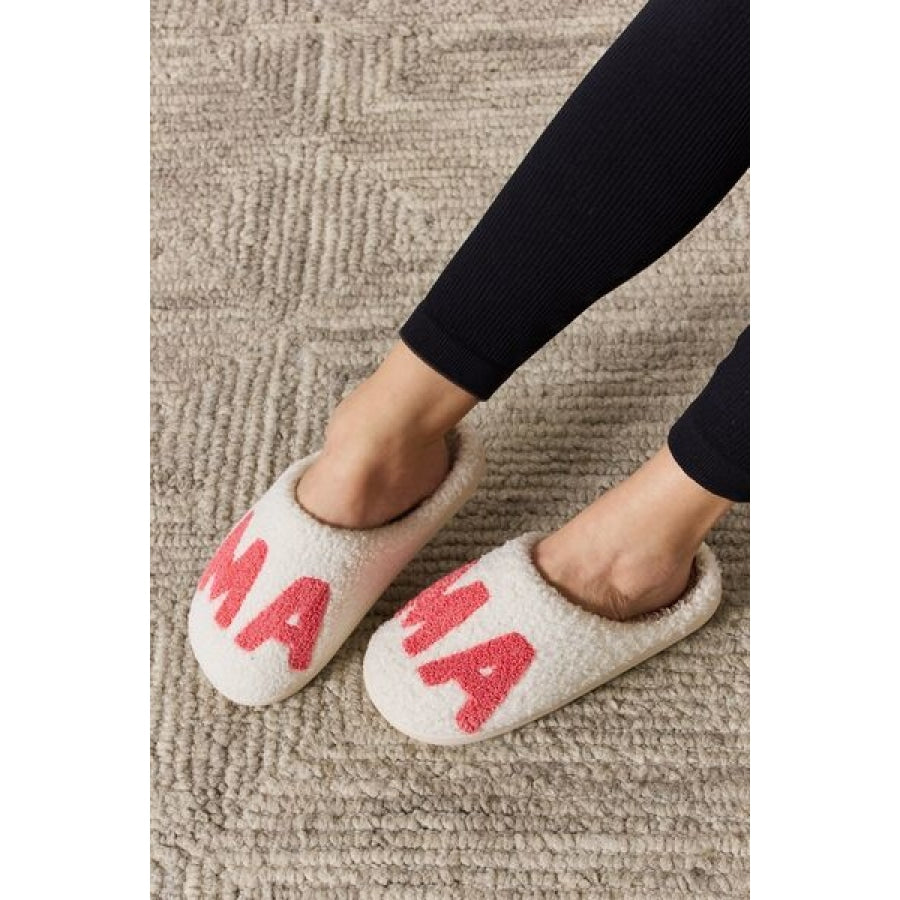 Melody MAMA Pattern Cozy Slippers Clothing