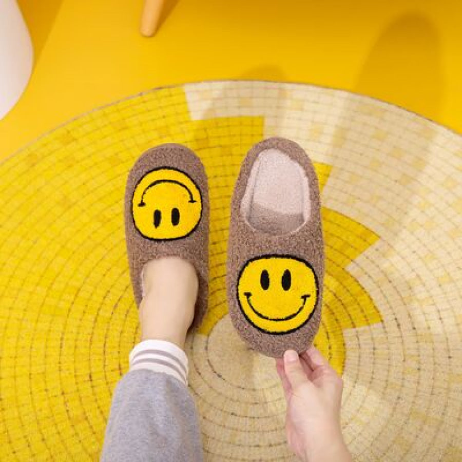 Melody Smiley Face Slippers KHAKI/YELLOW / S Apparel and Accessories