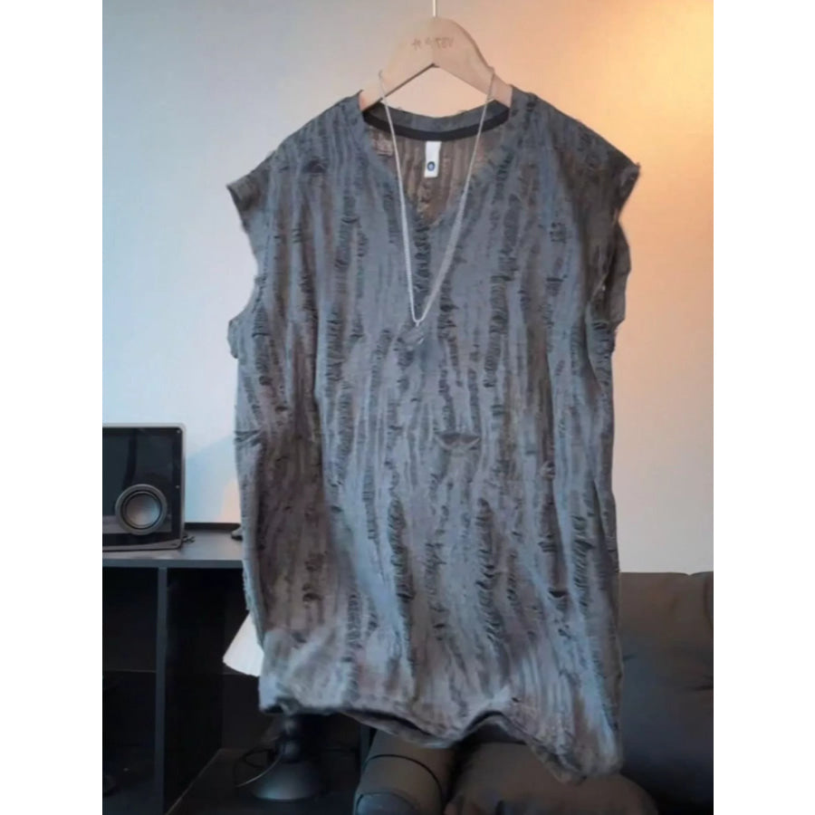 Men’s Distressed Round Neck Top Dark Gray / M Apparel and Accessories