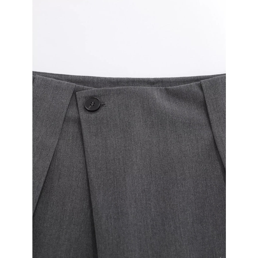 Men’s High-Waisted Asymmetric Pleated Capris Apparel and Accessories