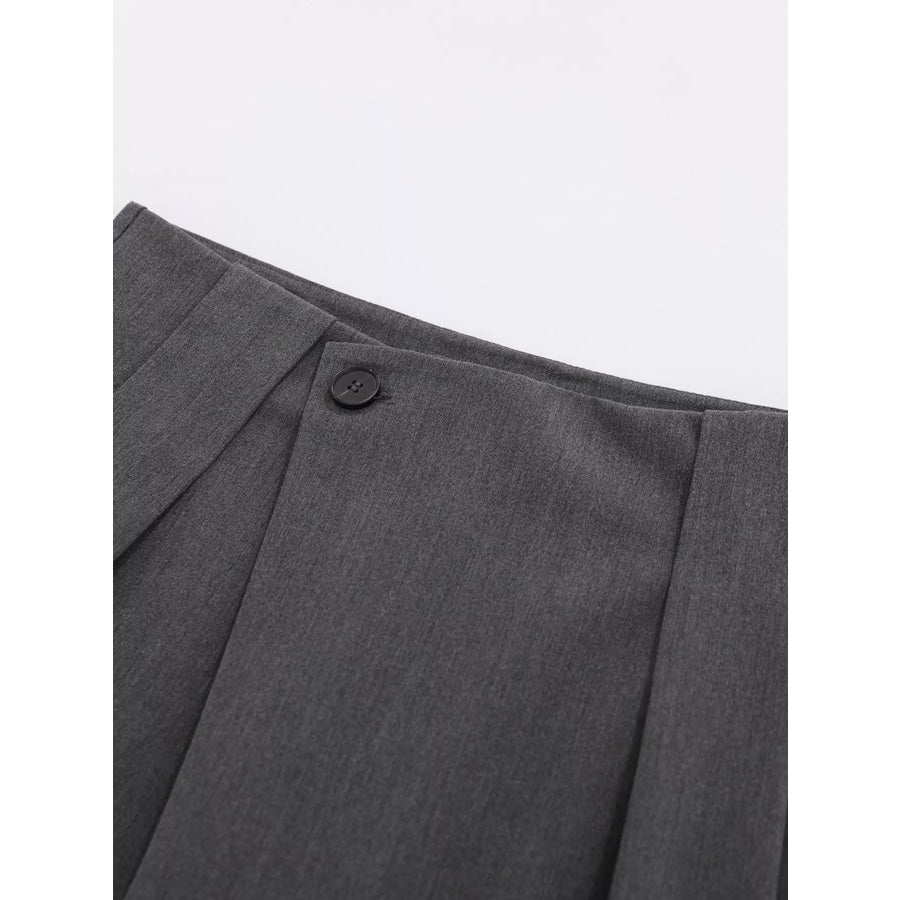 Men’s High-Waisted Asymmetric Pleated Capris Apparel and Accessories