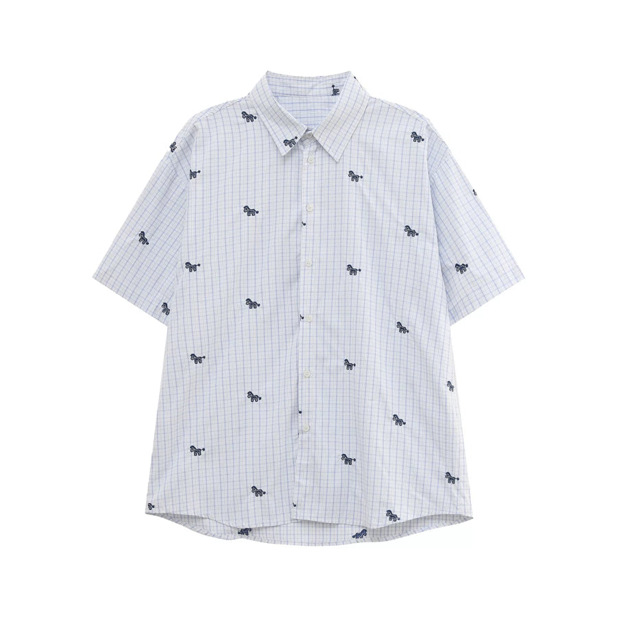 Men’s Plaid Short Sleeve Shirt with Embroidered Animal Pattern