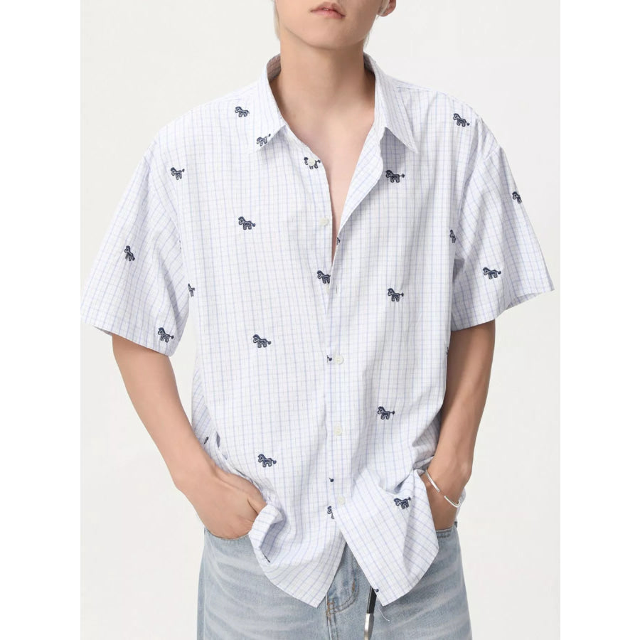 Men’s Plaid Short Sleeve Shirt with Embroidered Animal Pattern White / M