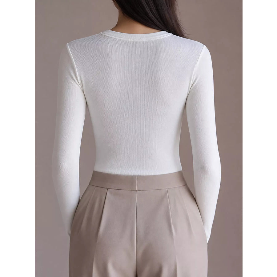 Minimalist Slim-Fit Long Sleeve Crew Neck T-Shirt Apparel and Accessories
