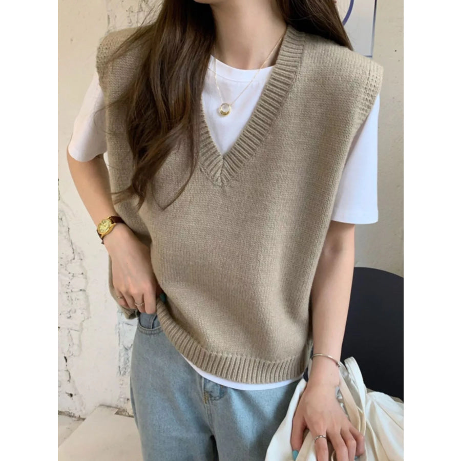Minimalist V-Neck Knit Sweater Vest Camel / S Apparel and Accessories