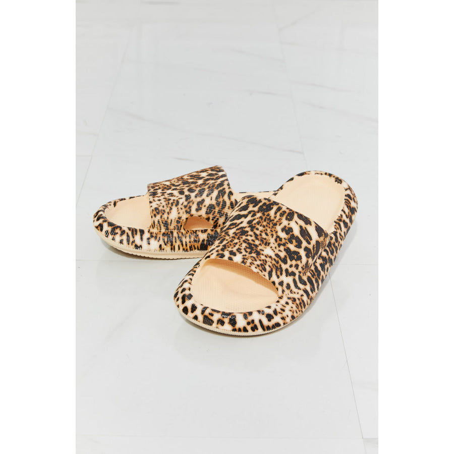 MMShoes Arms Around Me Open Toe Slide in Leopard footwear