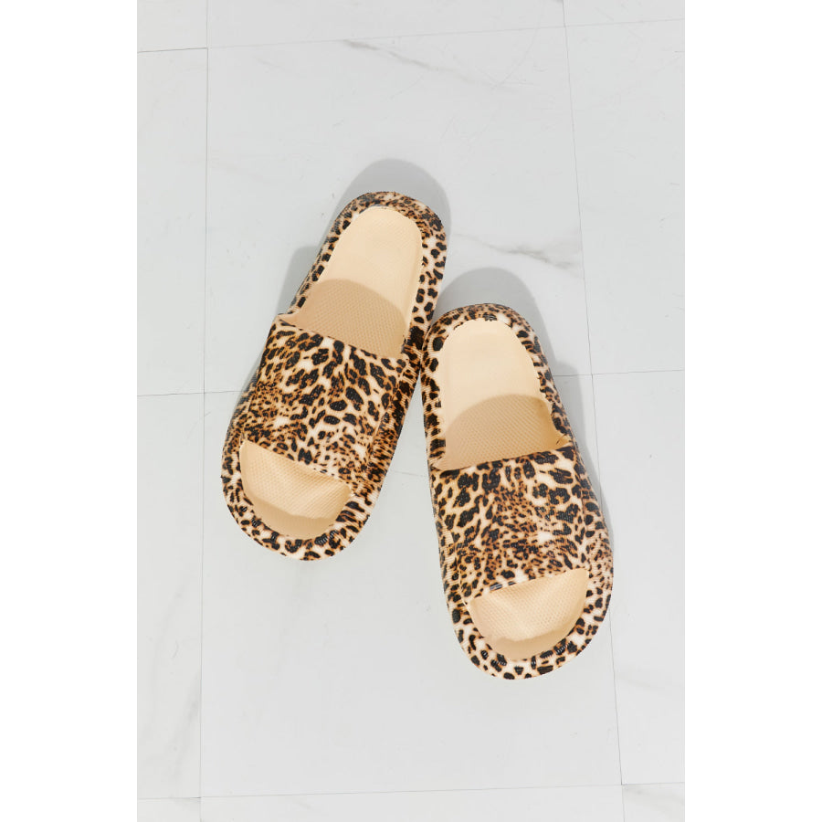 MMShoes Arms Around Me Open Toe Slide in Leopard footwear