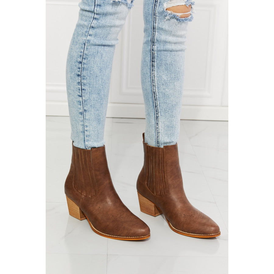 MMShoes Love the Journey Stacked Heel Chelsea Boot in Chestnut Chestnut / 6