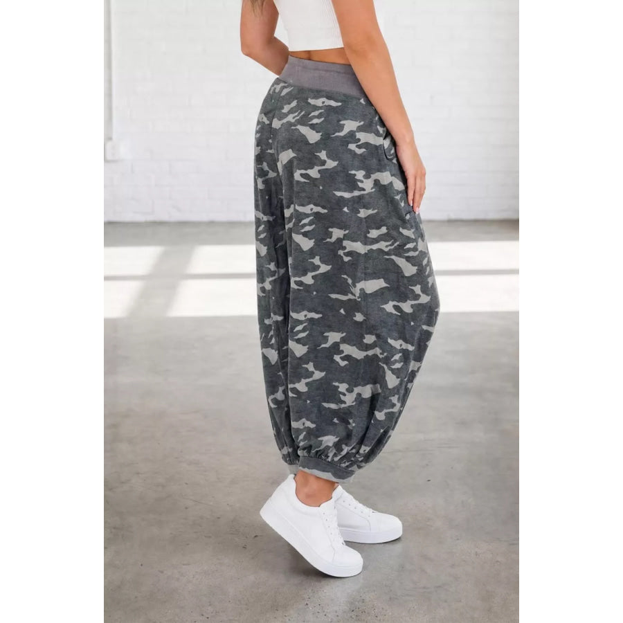 Multicolour Drawstring Contrast Waistband Camouflage Cargo Barrel Pants Apparel and Accessories