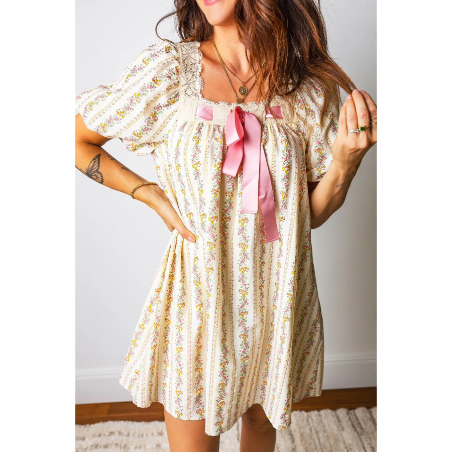 Multicolour Floral Print Contrast Ribbon Bow Lace Trim Square Neck Mini Dress Apparel and Accessories