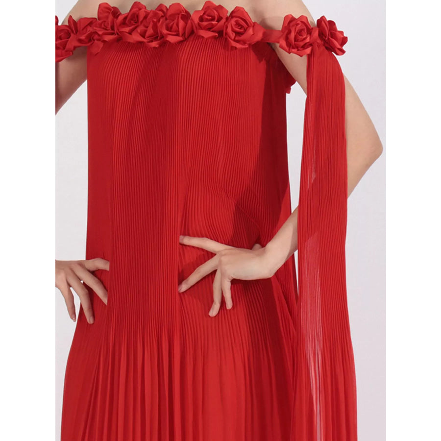 Off-Shoulder Floral Pleated Maxi Dress Apparel and Accessories