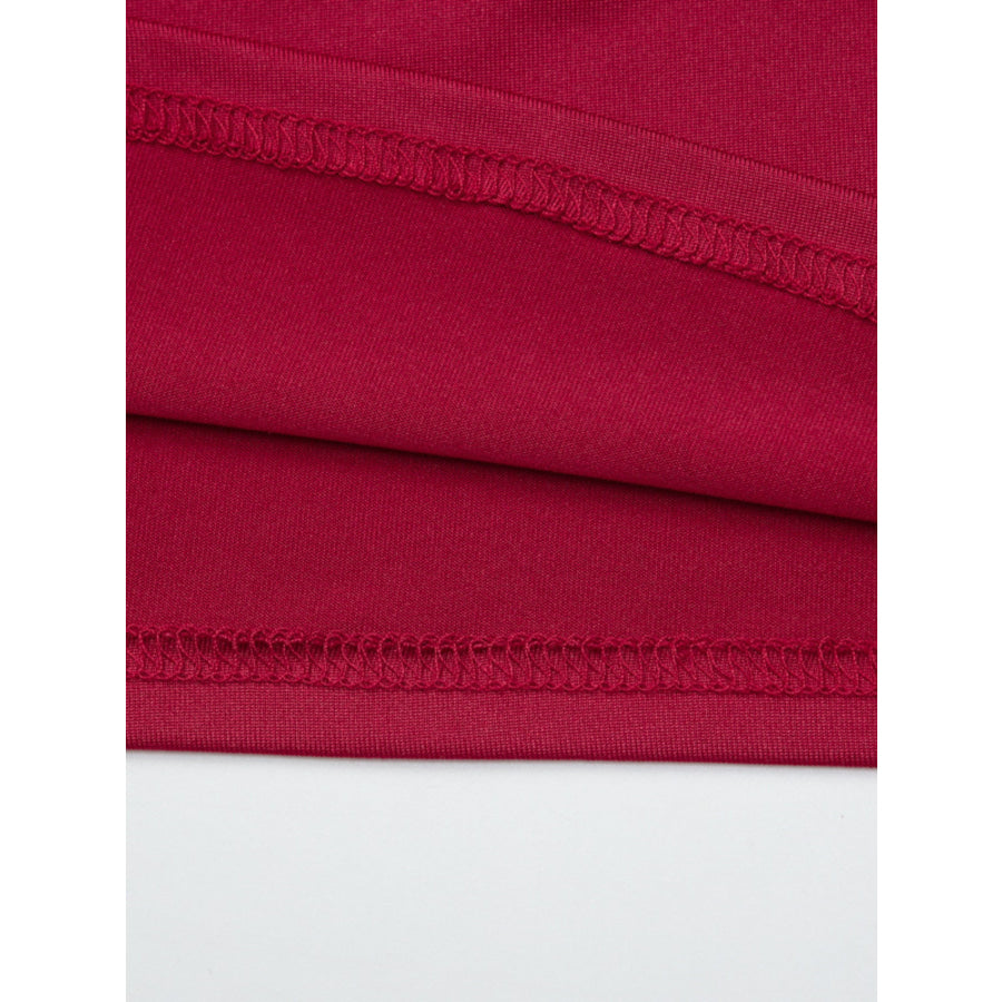 One-Shoulder Button-Decorated Fitted T-Shirt Apparel and Accessories