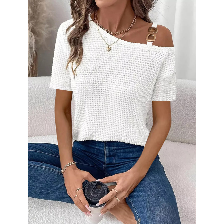 One-Shoulder Chain Detail Waffle Knit T-Shirt Apparel and Accessories