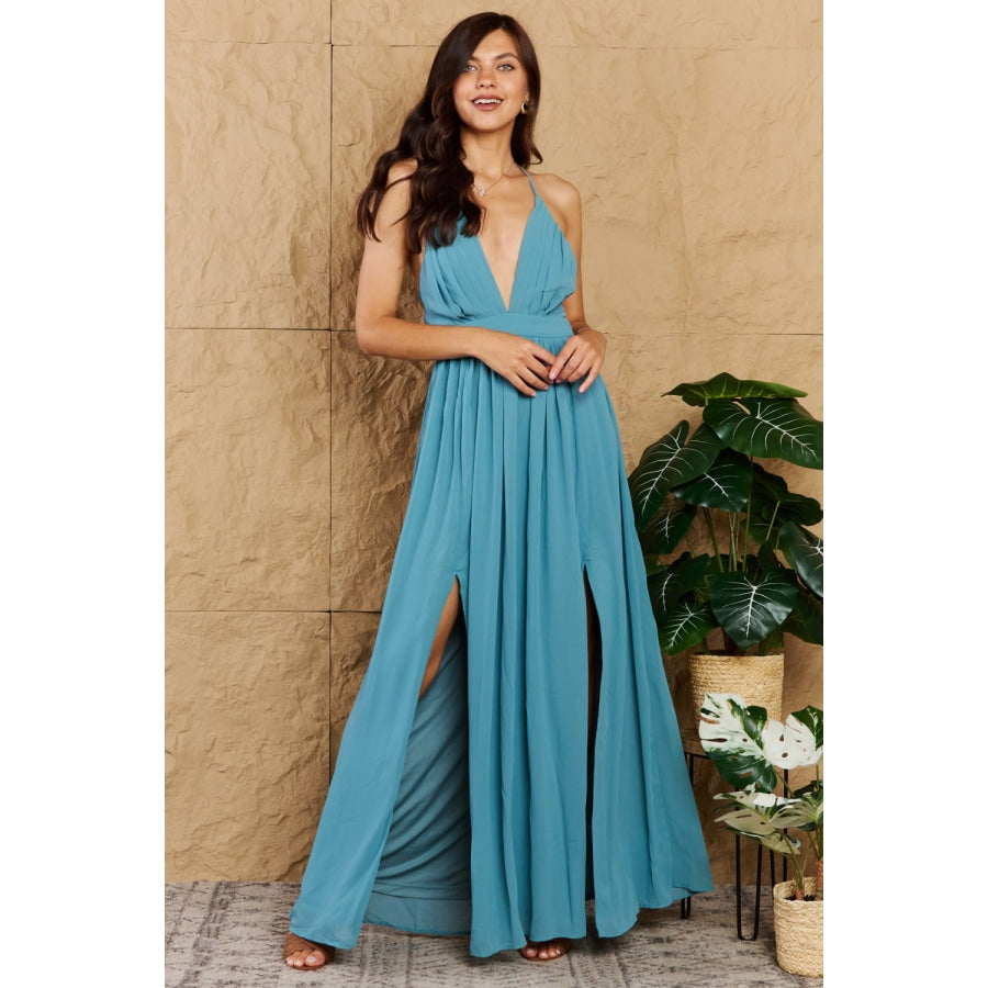 OneTheLand Captivating Muse Open Crossback Maxi Dress in Turquoise