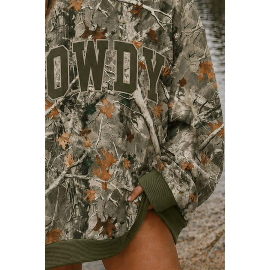 Oversized Camo Print ’HOWDY’ Graphic Sweatshirt Apparel and Accessories