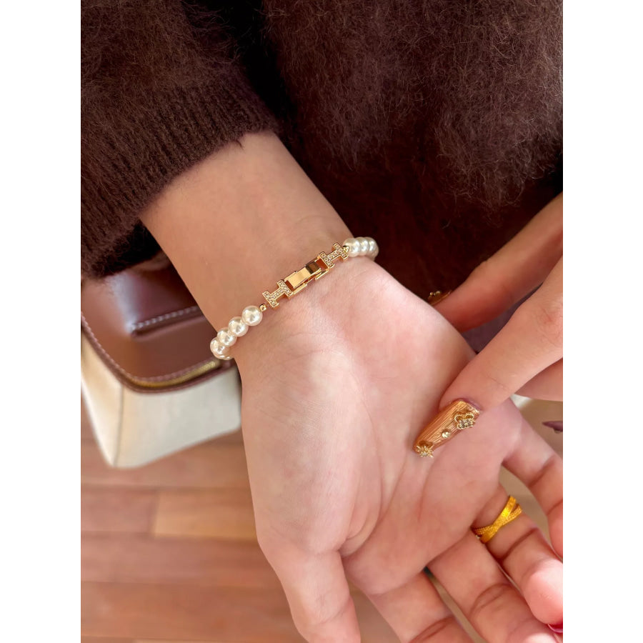 Pearl Double H Buckle Bracelet Gold / One Size Apparel and Accessories